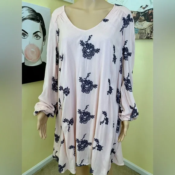 💫HP‼️💫 FREE PEOPLE “Emma” Embroidered Swing Dress in Blush Pink, Size Large - Picture 13 of 15